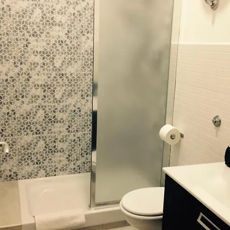 La Rosa Di One Big In San Giovanni Guest house
